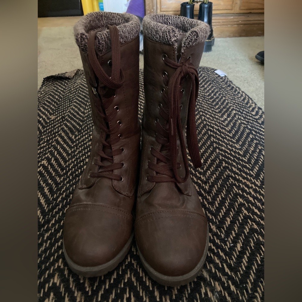 combat boot